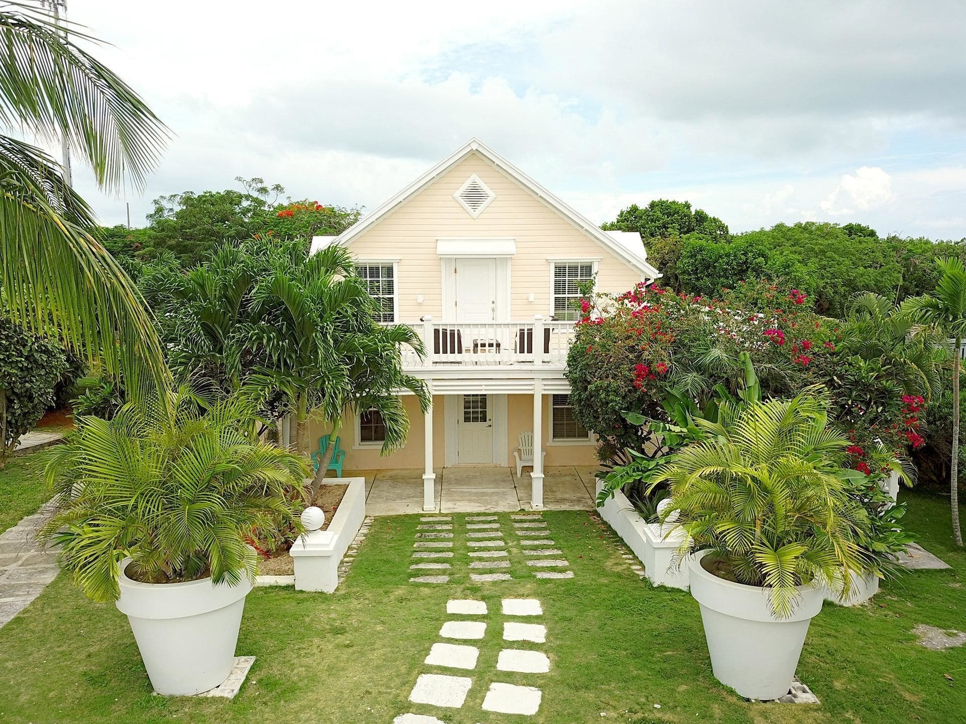 Villa Peach House Upstairs à Governor S Harbour Extérieur photo